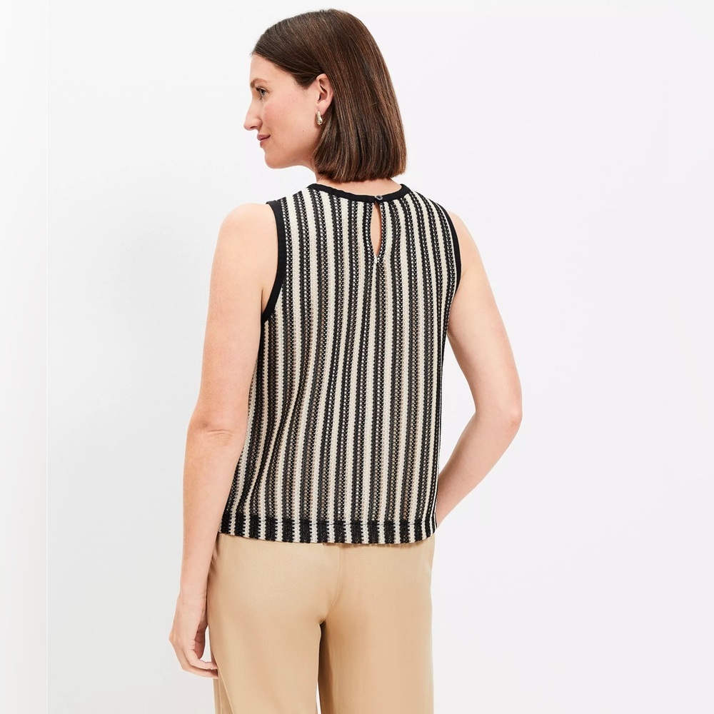 *NWT* LOFT Crochet Shell, Sz M, Black and Cream, Sleeveless Top, Fully Lined - Picture 2 of 10